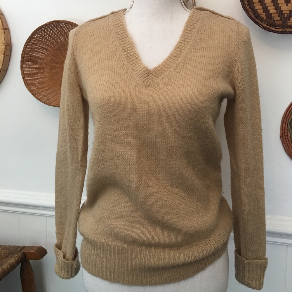 J. Crew Super Soft Camel Wool V-Neck Sweater Sz XS